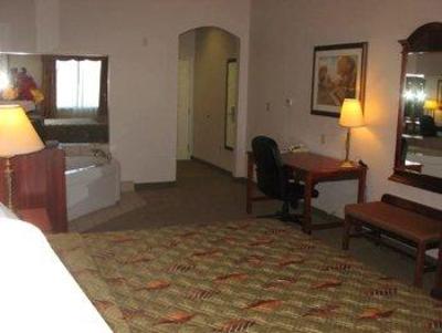 фото отеля BEST WESTERN PLUS Monahans Inn & Suites