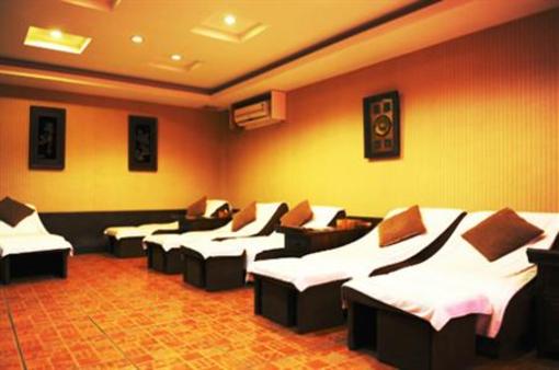 фото отеля Yu Long International Commercial Hotel