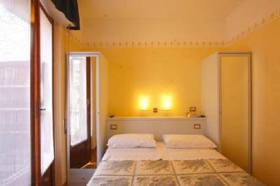 фото отеля Hotel Centrale San Benedetto del Tronto