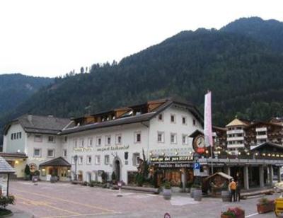 фото отеля Hotel Garni Snaltnerhof Ortisei