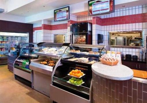 фото отеля Crowne Plaza Oceanfront