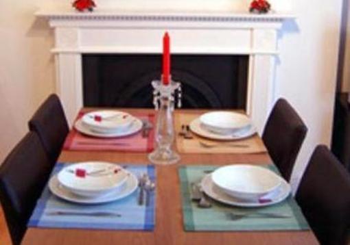 фото отеля Betty's York Holiday Flat 61