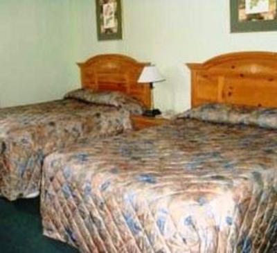 фото отеля Knights Inn Bracebridge
