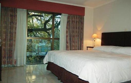 фото отеля Garden All Suites Mendoza