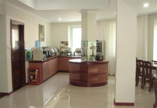фото отеля Green Tree Inn Chain Jining Jianshe Road