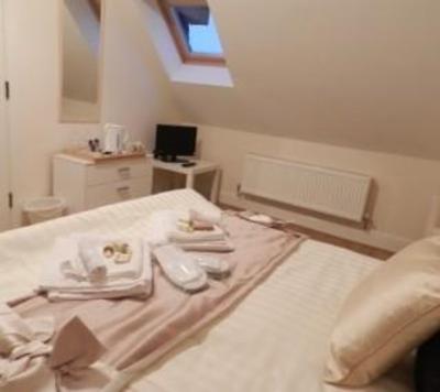 фото отеля Racecourse Guest House