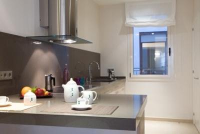 фото отеля L.i.Bcn Apartment Ramblas Miro IV