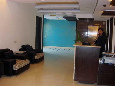 фото отеля Hotel Rajblas Gurgaon