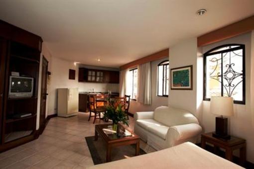 фото отеля Travelers Suites Castellon De Juanambu Hotel Cali