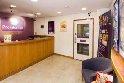 фото отеля Premier Inn Greenford London