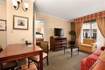 фото отеля Homewood Suites Long Island - Melville