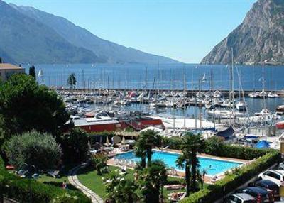 фото отеля Riviera Hotel Riva del Garda
