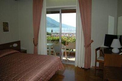 фото отеля Riviera Hotel Riva del Garda