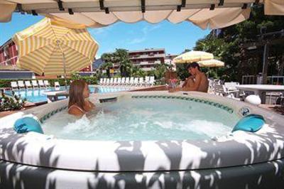 фото отеля Riviera Hotel Riva del Garda