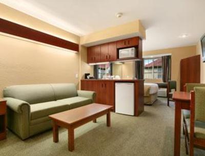 фото отеля Microtel Inn & Suites Bentonville