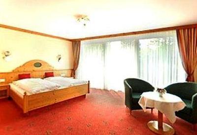 фото отеля Hotel Am See Neutraubling