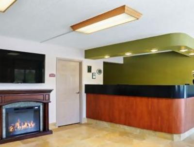 фото отеля Travelodge Hotel Cleveland Willoughby