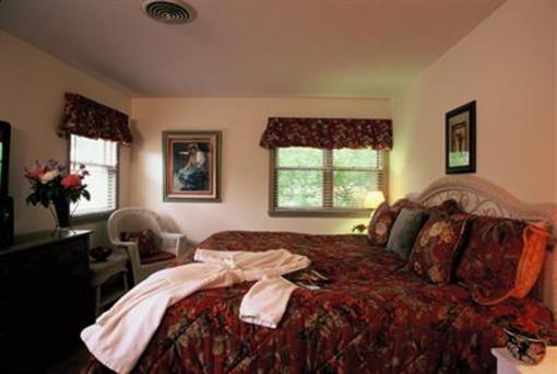 фото отеля Devonfield Inn