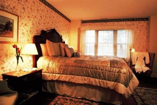 фото отеля Devonfield Inn