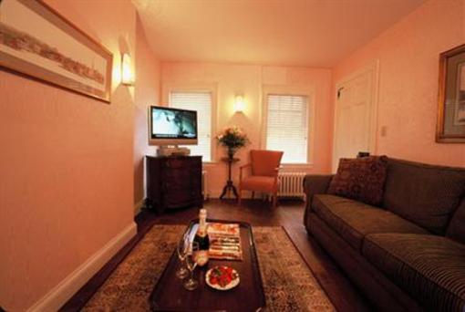 фото отеля Devonfield Inn