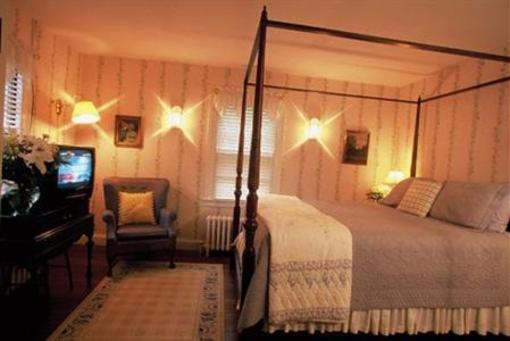 фото отеля Devonfield Inn