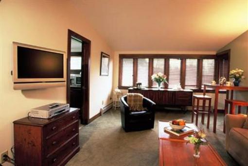 фото отеля Devonfield Inn