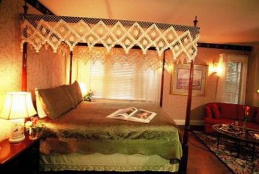 фото отеля Devonfield Inn