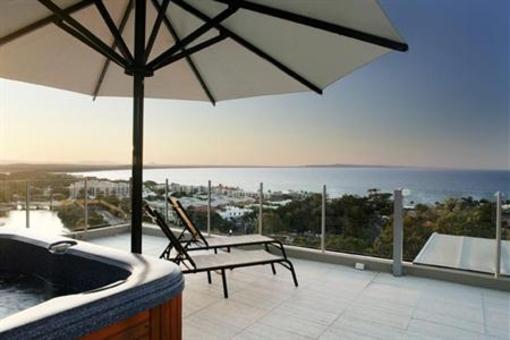 фото отеля Picture Point Terraces Penthouses and Apartments Noosa