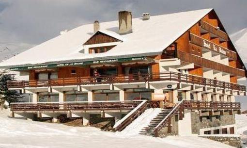 фото отеля Chalet Hotel La Balme