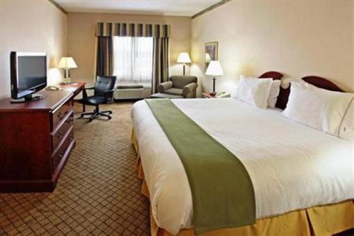 фото отеля Holiday Inn Express Hotel & Suites Camden (Arkansas)