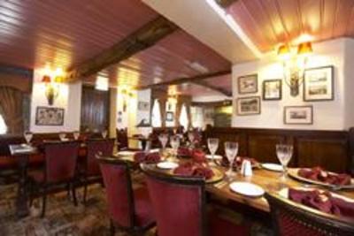 фото отеля Horse & Farrier Inn