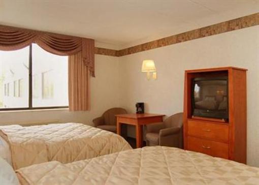 фото отеля Econo Lodge Inn & Suites Augusta (Maine)