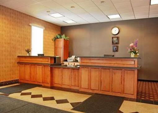 фото отеля Econo Lodge Inn & Suites Augusta (Maine)