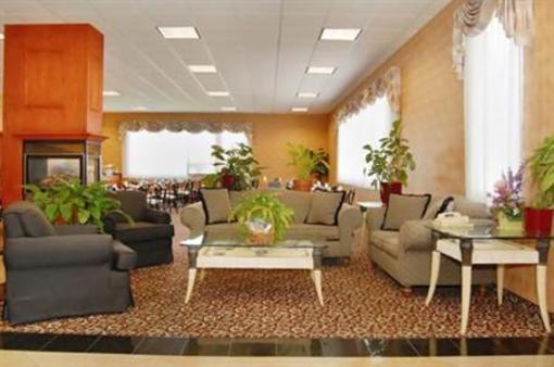 фото отеля Econo Lodge Inn & Suites Augusta (Maine)