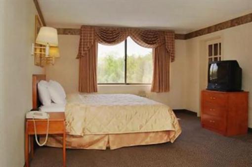 фото отеля Econo Lodge Inn & Suites Augusta (Maine)