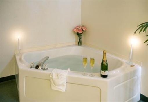 фото отеля Americas Best Value Inn Gaylord
