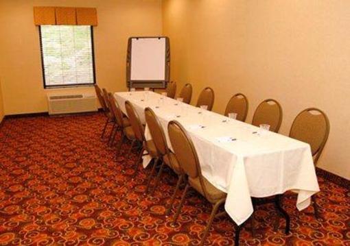 фото отеля Comfort Suites Altoona