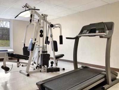 фото отеля Ramada Limited & Suites Airport East Forest Park