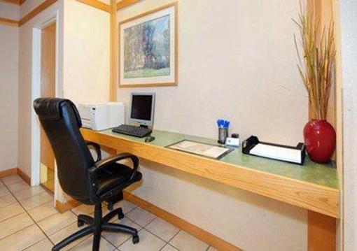 фото отеля Comfort Inn & Suites Bend