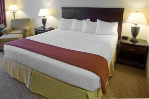 фото отеля Holiday Inn Express & Suites Lucedale