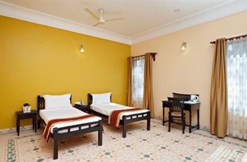 фото отеля Alwar Bagh