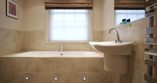 фото отеля The George Hotel Cheltenham
