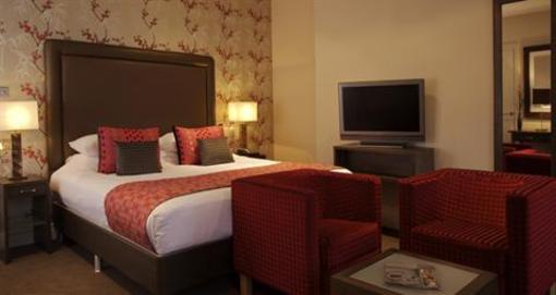 фото отеля The George Hotel Cheltenham