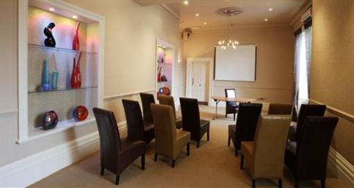 фото отеля The George Hotel Cheltenham