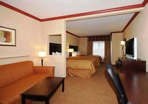 фото отеля Comfort Suites Central