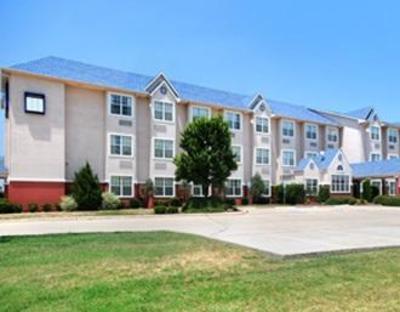 фото отеля Microtel Inn & Suites Ft. Worth South