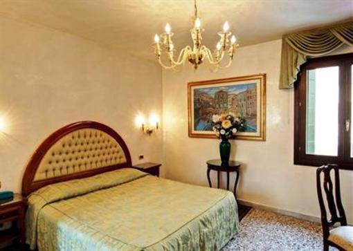 фото отеля Antica Casa Carettoni