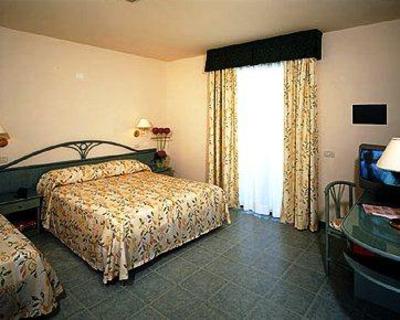 фото отеля Hotel Italia Bellaria-Igea Marina