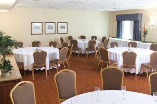 фото отеля Country Inn & Suites Rocky Mount