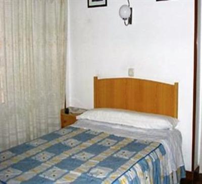 фото отеля Hostal Mairu Madrid